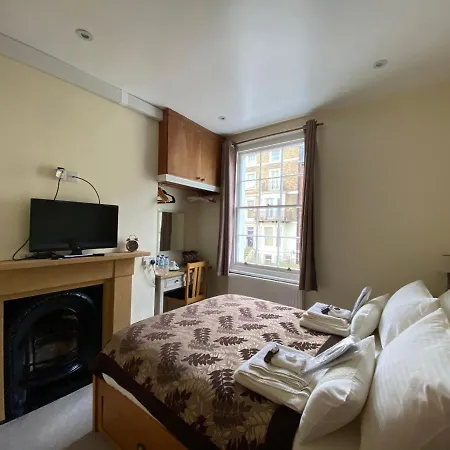 Bed & Breakfast Sumatra Whitby