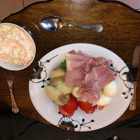 Sumatra Bed & Breakfast Whitby
